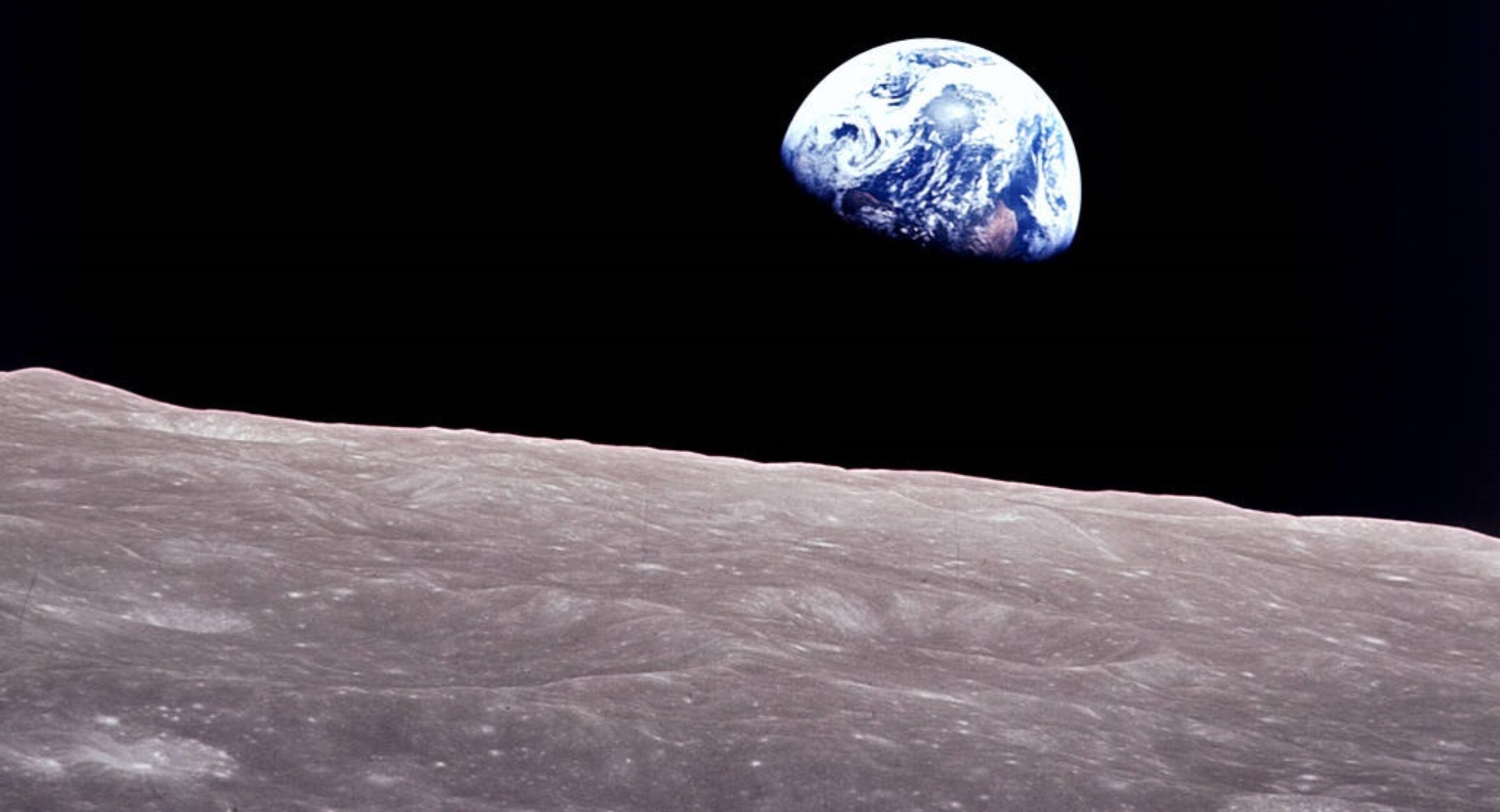 Cropped Apollo08 Earthrise2 1.jpg